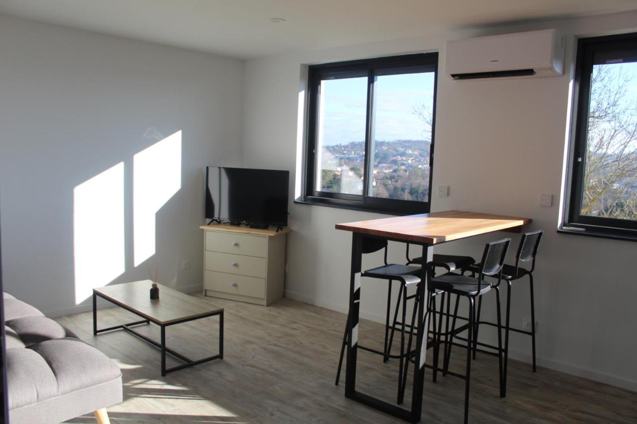 Immeuble Renove Au Centre D'Auch. 아파트 외부 사진